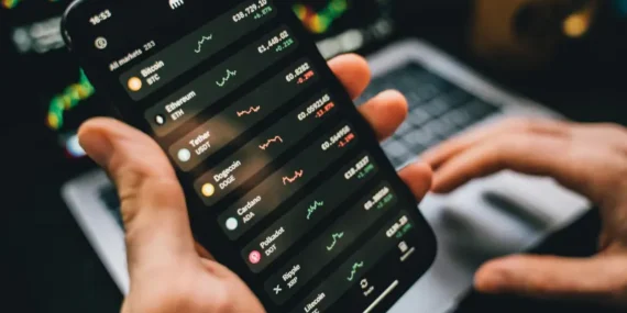 Kredi Kartı Düzenlemesi Askıya Alındı, Mevcut Limitler Devam Edecek