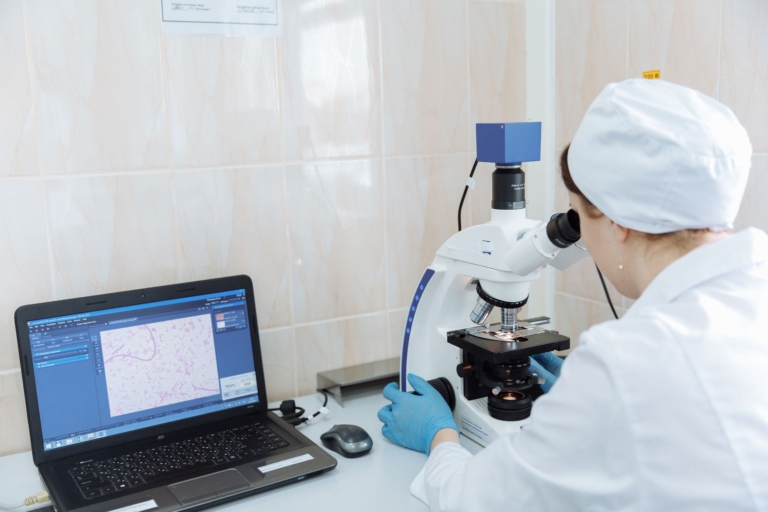 Gephyrin Proteini, Beyin Hücrelerinin Miyelinizasyonunu Nasıl Etkiliyor?